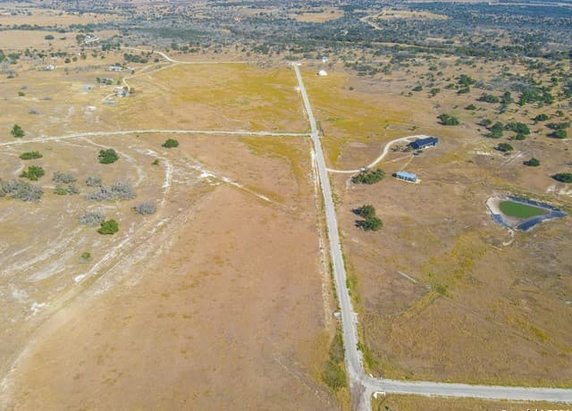 rental at 0 Overhills Rd. in Fredericksburg, TX — photo 4