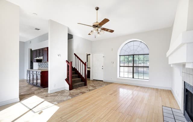 3-bedroom rental at 5986 Sunrise Bend Dr in San Antonio, TX — photo 4
