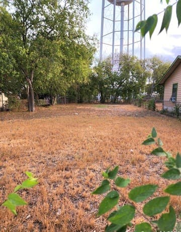 home for sale at 1026 W Vestal Pl in San Antonio TX