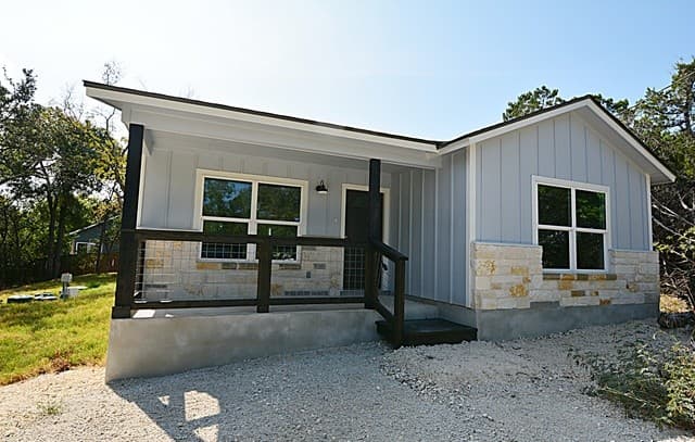 3-bedroom rental at 216 Remington Rd in Spring Branch, TX — photo 1