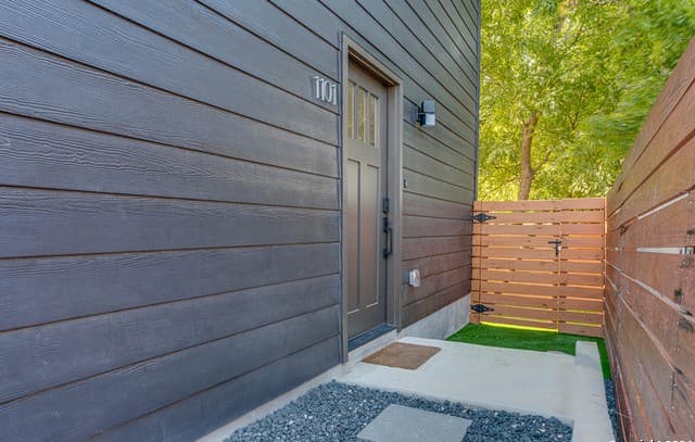 3-bedroom rental at 531 S Monumental Unit 1102 in San Antonio, TX — photo 5
