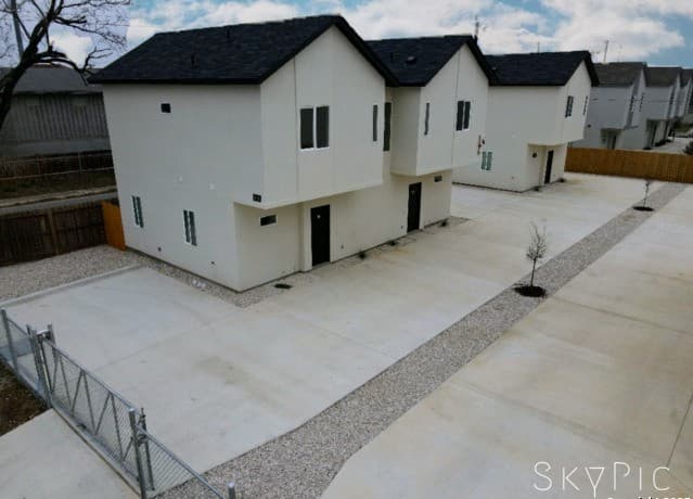 rental at 6402 Tahoka St in San Antonio, TX — photo 2