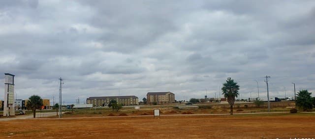 rental at LOT 4-A, BLK 3 Mars Drive in Cotulla, TX — photo 1