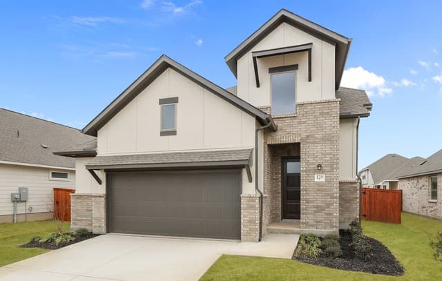 4-bedroom rental at 128 Heidi Hill in Castroville, TX — photo 3