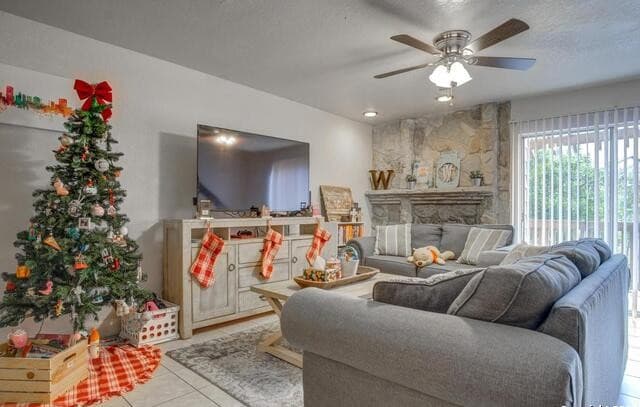 3-bedroom rental at 4107 Medical Dr Unit 1205 in San Antonio, TX — photo 2