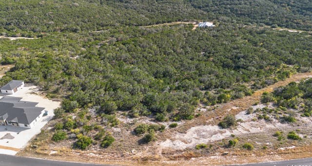 rental at PR 2771 Unit 1 Lot 7 in Mico, TX — photo 3