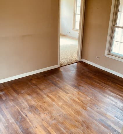 3-bedroom rental at 524 E St in Floresville, TX — photo 3