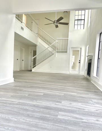 2-bedroom rental at 2255 Thousand Oaks Unit 810 in San Antonio, TX — photo 3