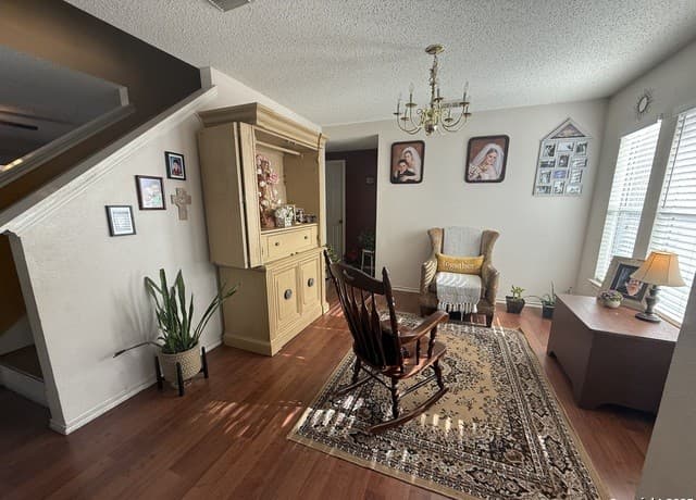 3-bedroom rental at 8815 Sebec Cir in San Antonio, TX — photo 4