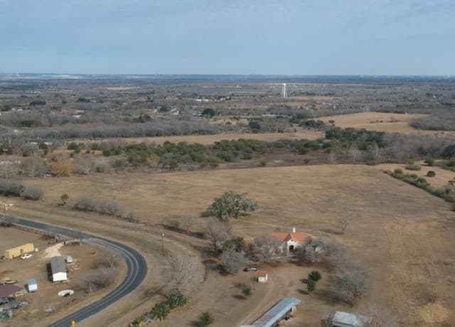 rental at 00 WISDOM RD. Lot 19 in Atascosa, TX — photo 4