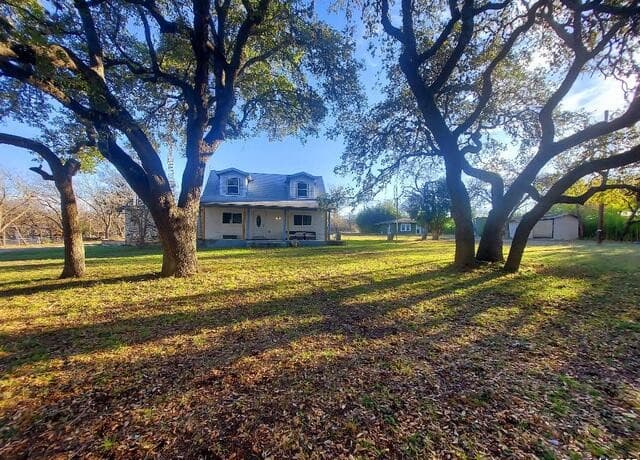 2-bedroom rental at 6051 Babcock Rd in San Antonio, TX — photo 1
