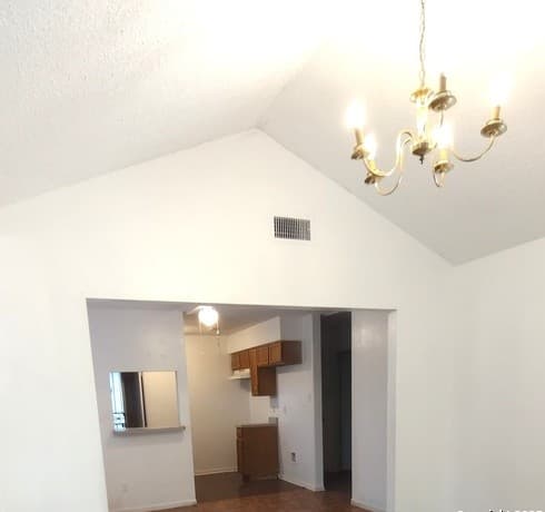 2-bedroom rental at 116 Flann Aly in San Antonio, TX — photo 3