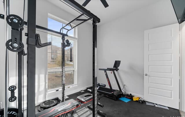 4-bedroom rental at 24138 Sidehill Lie in San Antonio, TX — photo 5