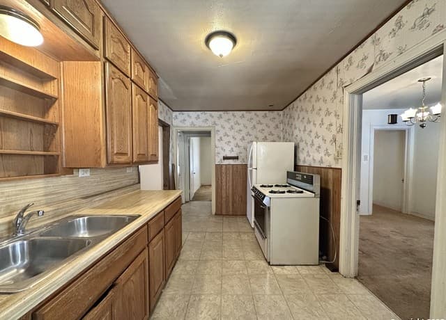 3-bedroom rental at 227 Cavalier Ave in San Antonio, TX — photo 5