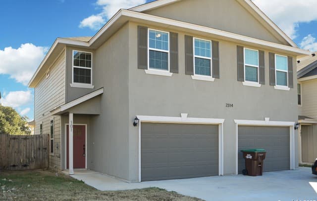 rental at 2314 Tulipwood Cove in San Antonio, TX — photo 1