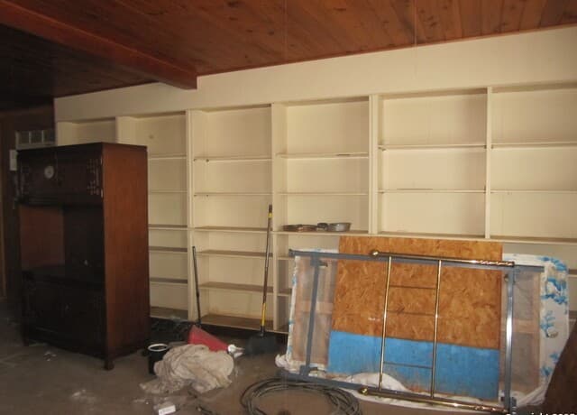 3-bedroom rental at 9303 S Hwy 173 in Bandera, TX — photo 4