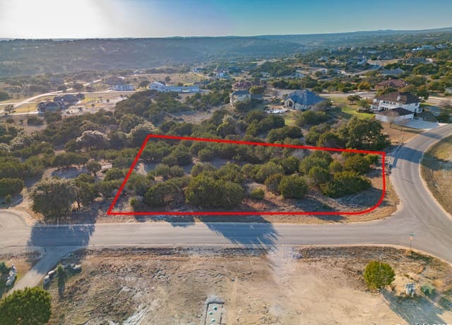 rental at 124 (LOT 128) Vision Ct in Spring Branch, TX — photo 4