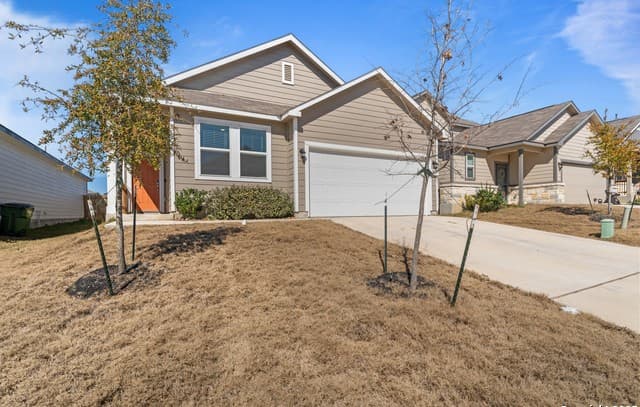 4-bedroom rental at 13229 Hagerd Loop in St Hedwig, TX — photo 1