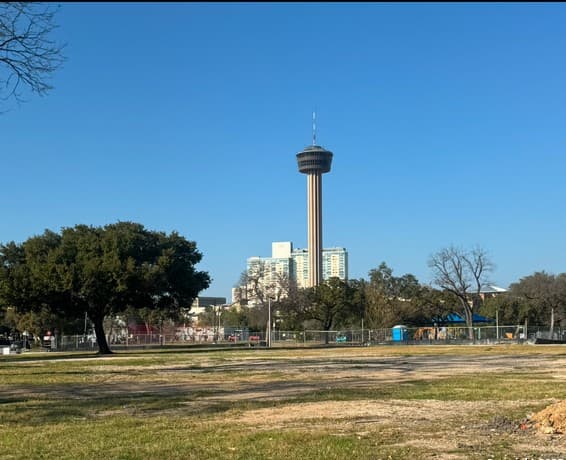 rental at 602 Labor St. in San Antonio, TX — photo 1