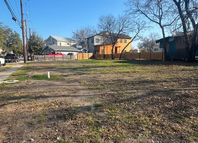 rental at 602 Labor St. in San Antonio, TX — photo 5