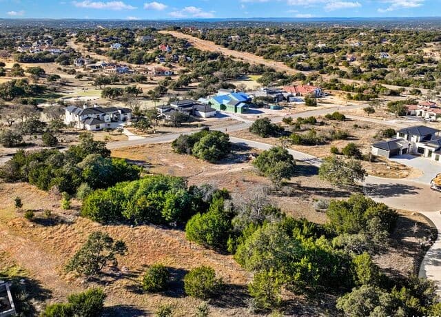 rental at 18 Meridian in Boerne, TX — photo 2