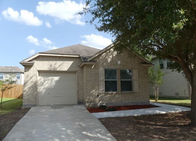 3-bedroom rental at 117 Longhorn Way in Cibolo, TX — photo 1