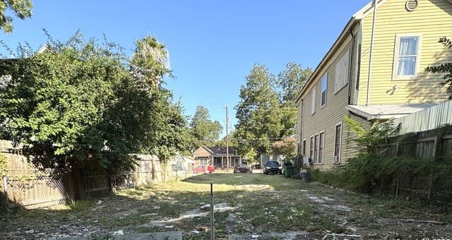 rental at 710 Marshall St in San Antonio, TX — photo 4