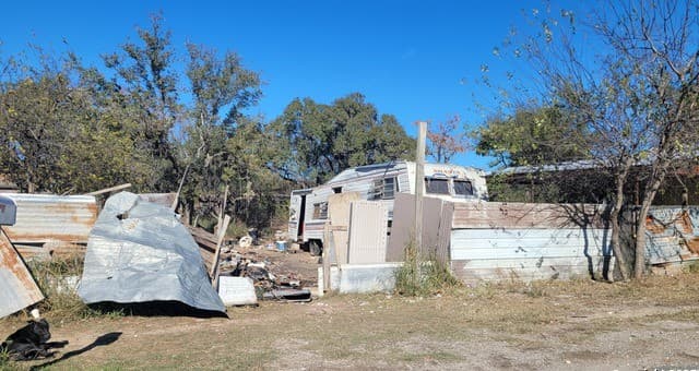 rental at 126 Viewpoint in Poteet, TX — photo 2