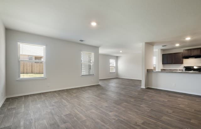 4-bedroom rental at 8227 Atlas Rise in San Antonio, TX — photo 5