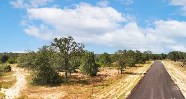 rental at 607 PR Sunset Vista Dr Lot 82 in Somerset, TX — photo 2
