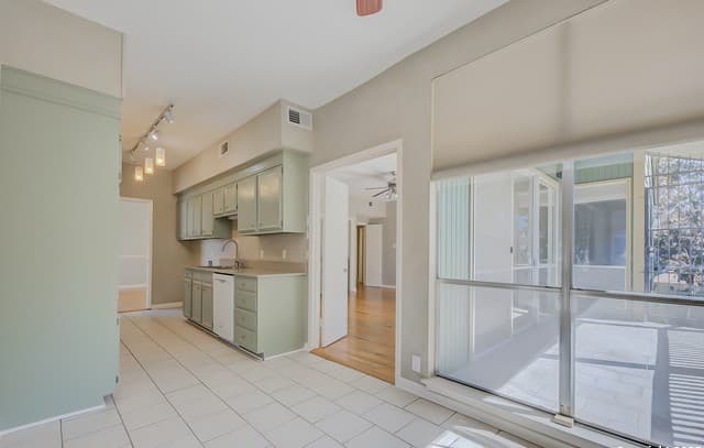 2-bedroom rental at 3678 Hidden Dr Unit 603 in San Antonio, TX — photo 1