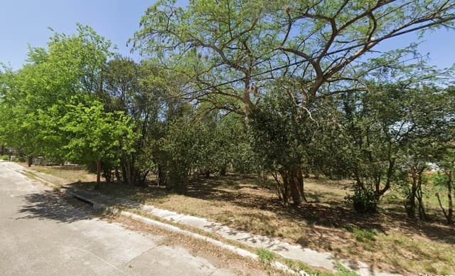 rental at 139 Anderson in San Antonio, TX — photo 2