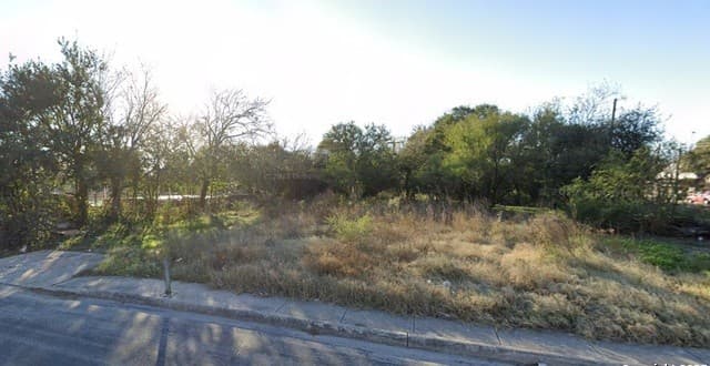 rental at 211 San Salvador in San Antonio, TX — photo 1