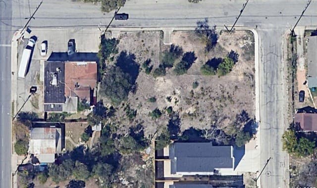 rental at 211 San Salvador in San Antonio, TX — photo 2