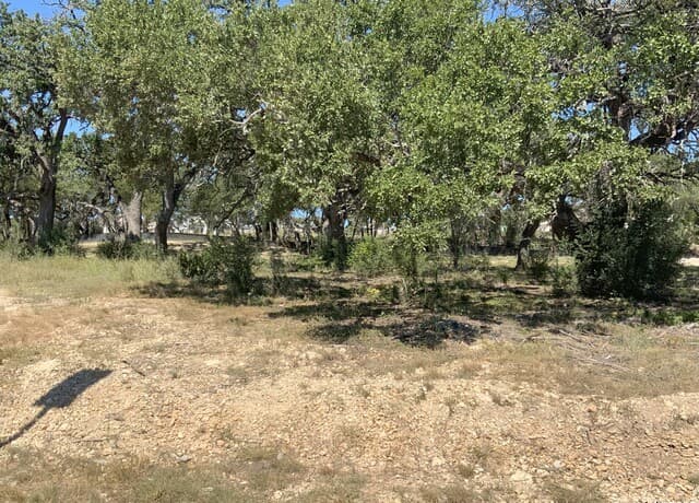 rental at 24610 Cliff Line in San Antonio, TX — photo 1