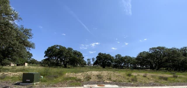 rental at 24618 Cliff Line in San Antonio, TX — photo 1
