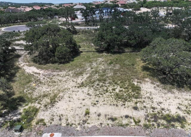 rental at 24618 Cliff Line in San Antonio, TX — photo 5