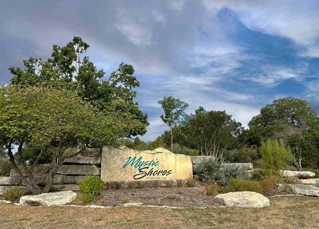 rental at 111 Dodder in Spring Branch, TX — photo 2