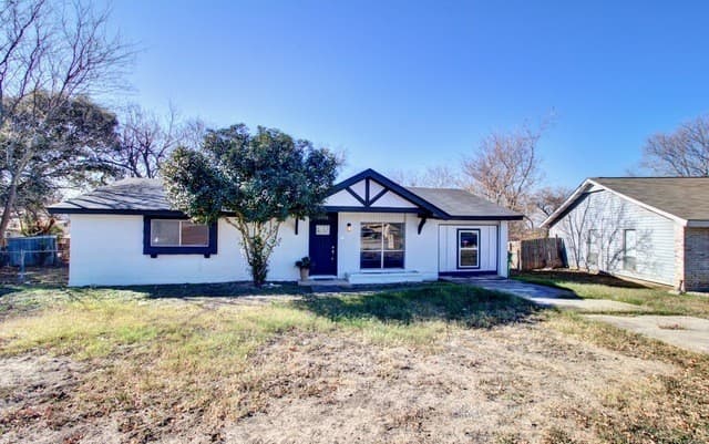 3-bedroom rental at 4566 Los Ranchitos St in San Antonio, TX — photo 2
