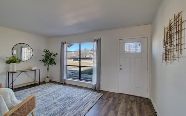 3-bedroom rental at 4566 Los Ranchitos St in San Antonio, TX — photo 5