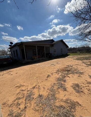 Home for sale at 17423 Fx Ball in Elmendorf, TX — photo 3