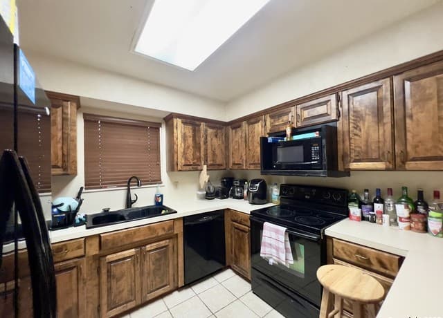 3-bedroom rental at 707 Loma Vista in Kenedy, TX — photo 3