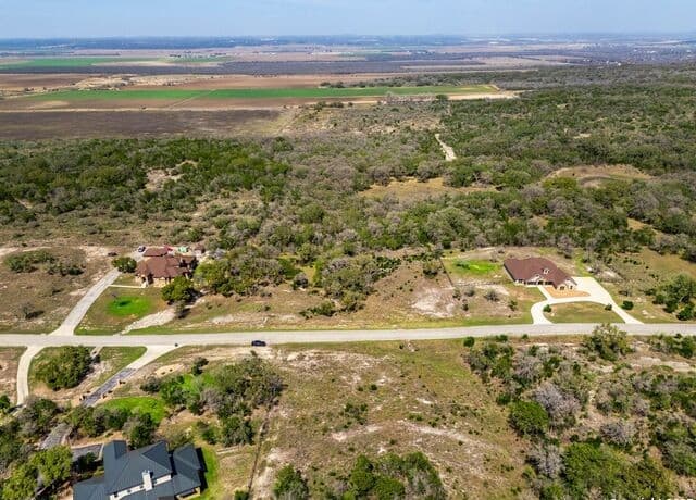 rental at LOT 62 Private Road 3702 in San Antonio, TX — photo 2