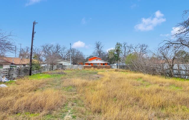 rental at 2423 W Gerald in San Antonio, TX — photo 1
