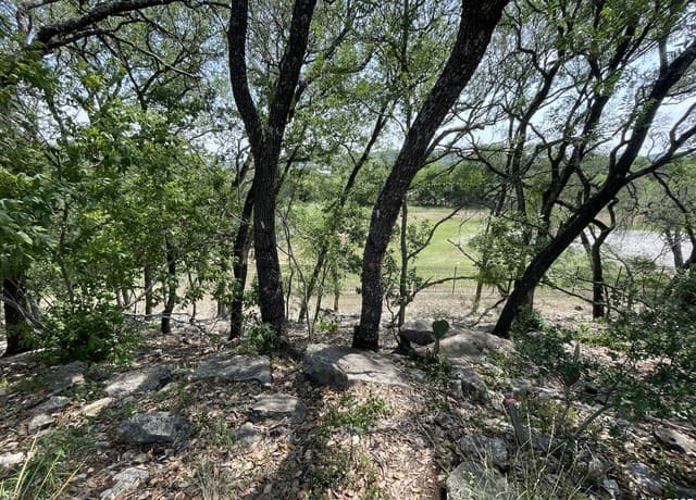 rental at 24635 Cliff Line in San Antonio, TX — photo 3