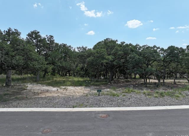 rental at 24643 Cliff Line in San Antonio, TX — photo 5