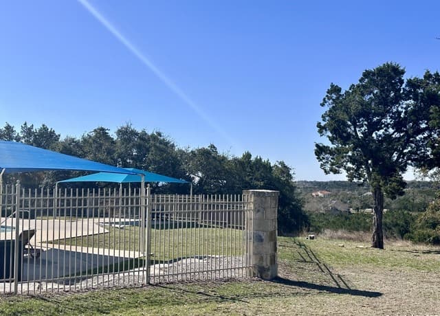 rental at 1108 Sunrise in Spring Branch, TX — photo 3