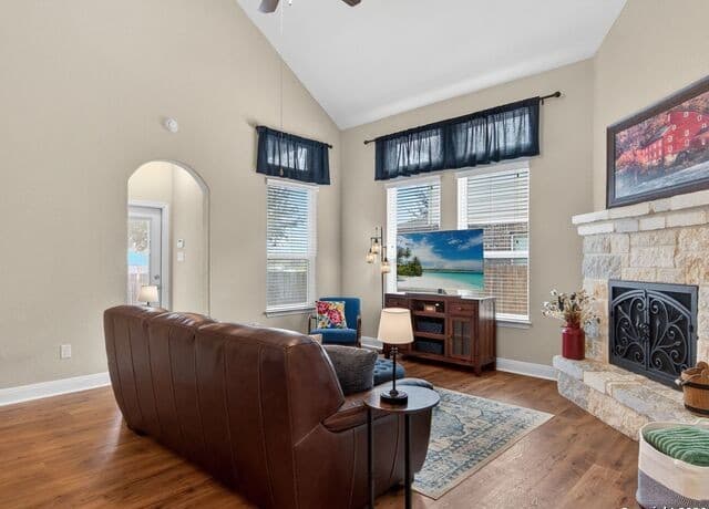 3-bedroom rental at 204 N Willow Way in Cibolo, TX — photo 5