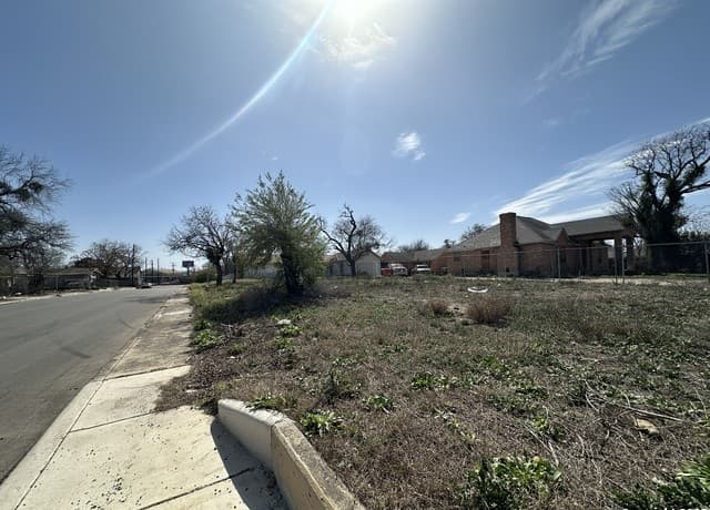 rental at 502 King in San Antonio, TX — photo 2