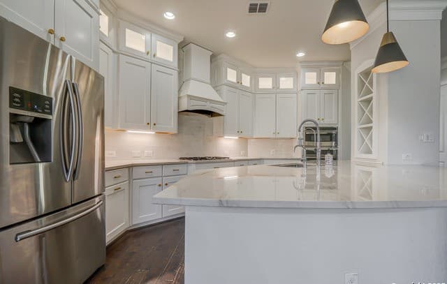 4-bedroom rental at 29138 Tivoli Way in Fair Oaks Ranch, TX — photo 3